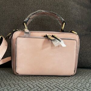 Jesse James concealed carry Crossbody